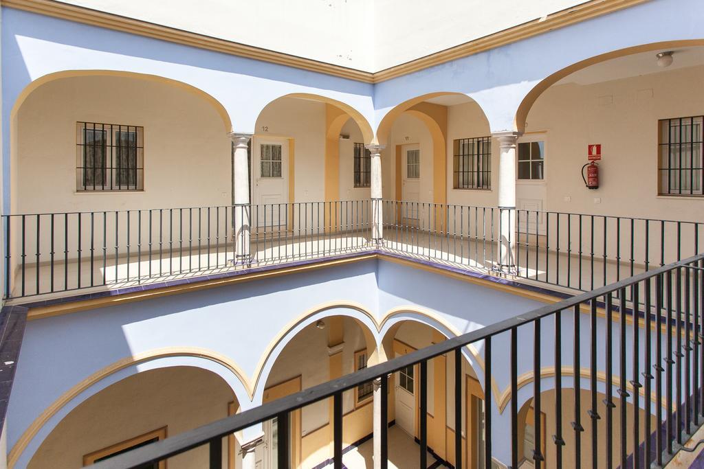 Apartamentos Alberto Lista 9 Sevilla Exterior foto